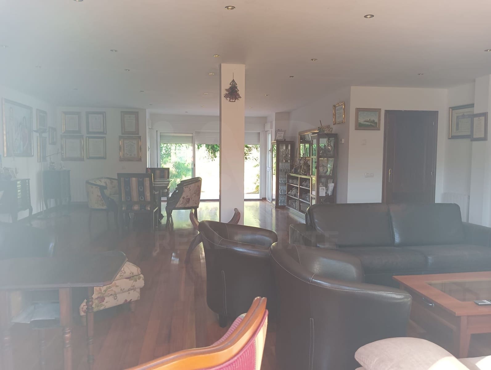 Haus zu verkaufen in Pucol - 1.300.000 € (Ref: 9999850)