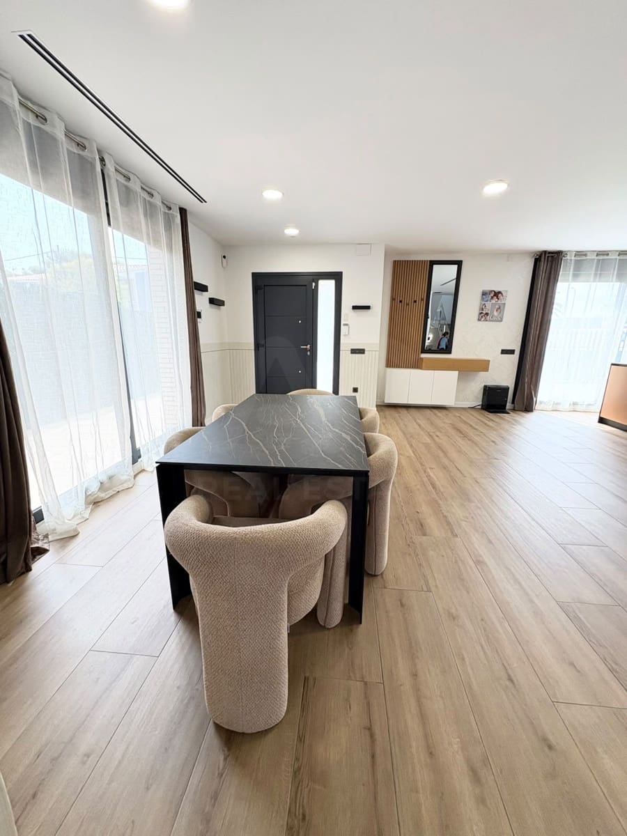 4 sypialnia Dom na sprzedaż w Cambrils z basenem garażem - 850 000 € (Ref: 9999851)