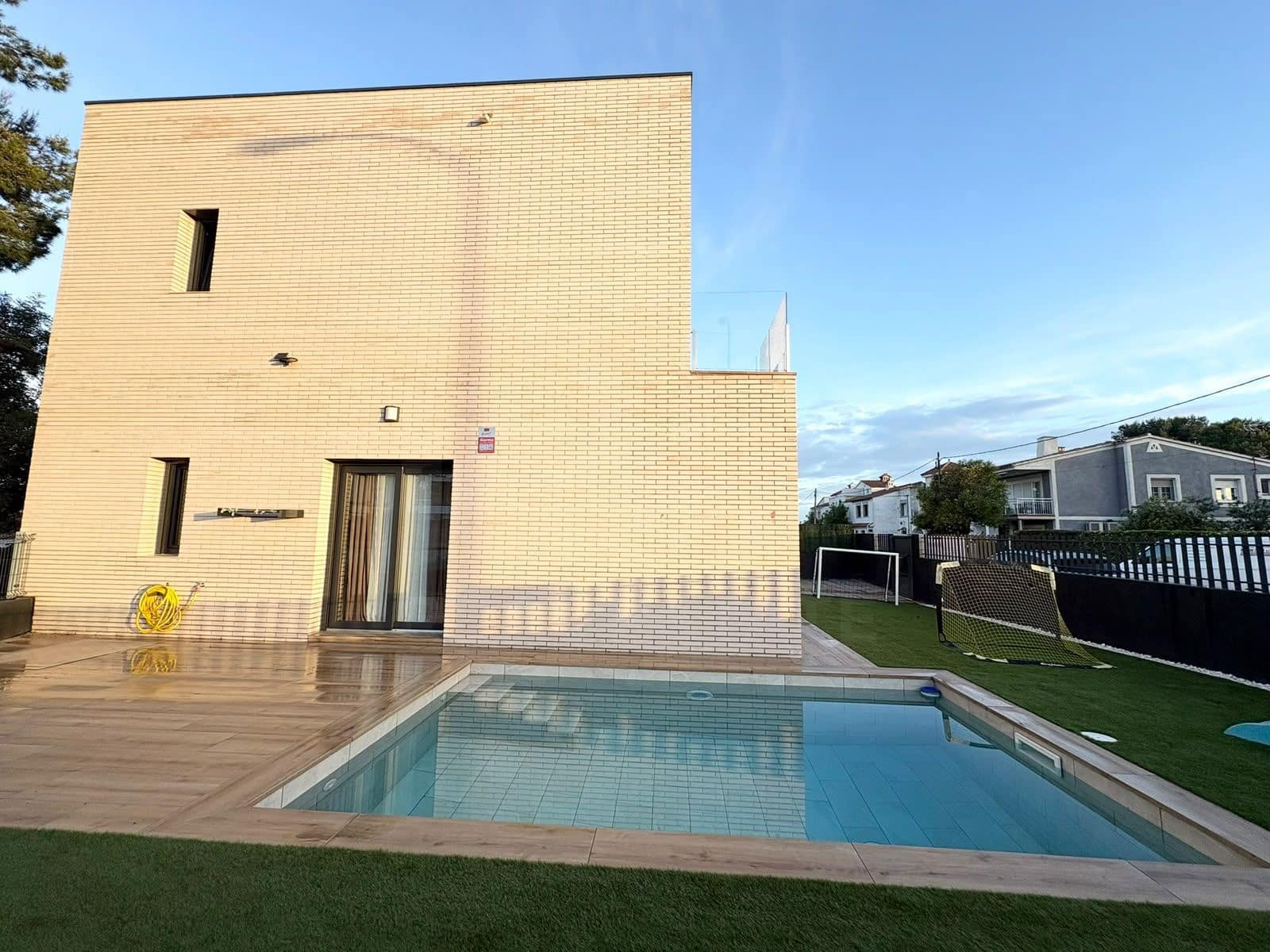 4 sypialnia Dom na sprzedaż w Cambrils z basenem garażem - 850 000 € (Ref: 9999851)
