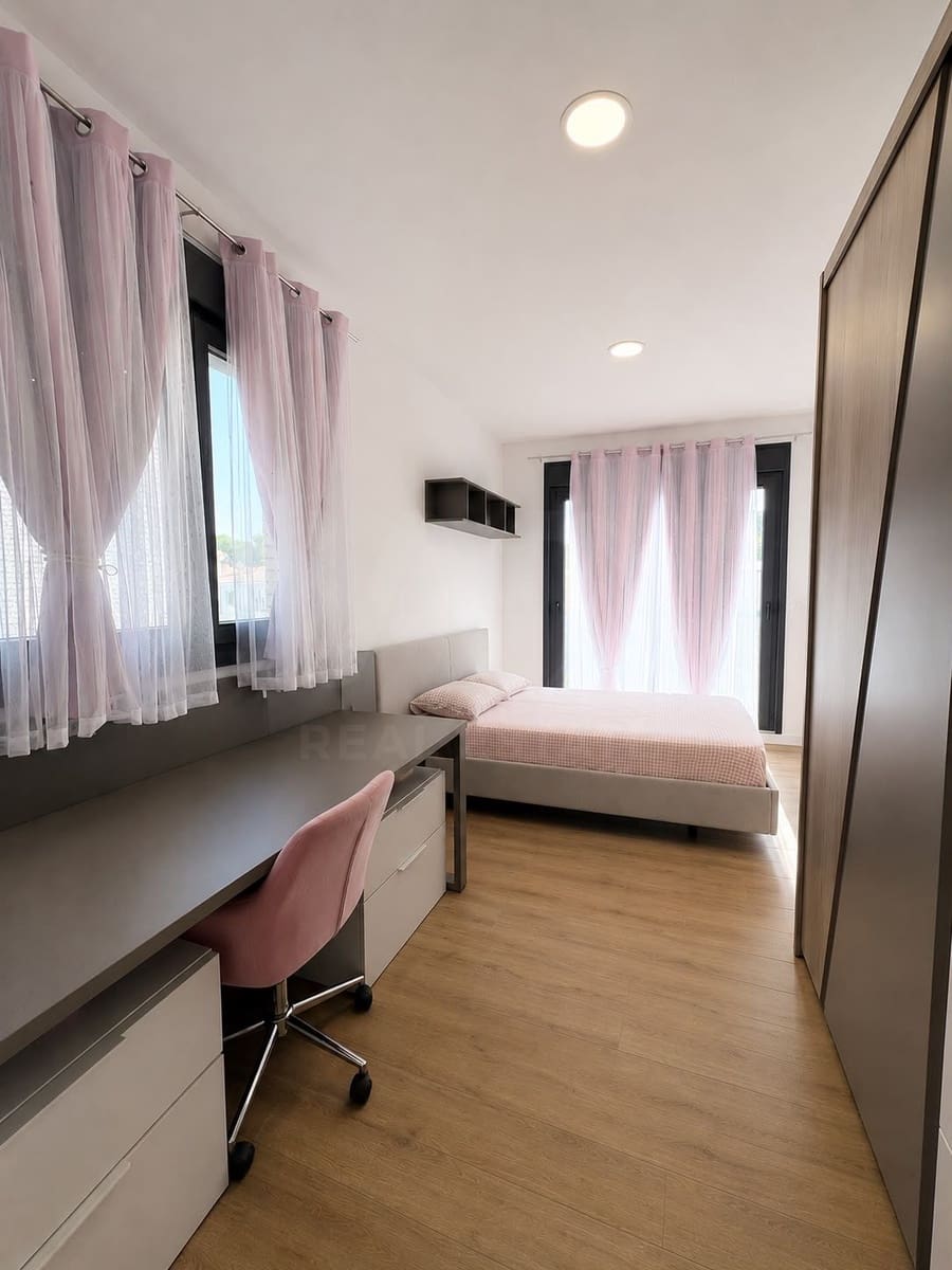 4 sypialnia Dom na sprzedaż w Cambrils z basenem garażem - 850 000 € (Ref: 9999851)