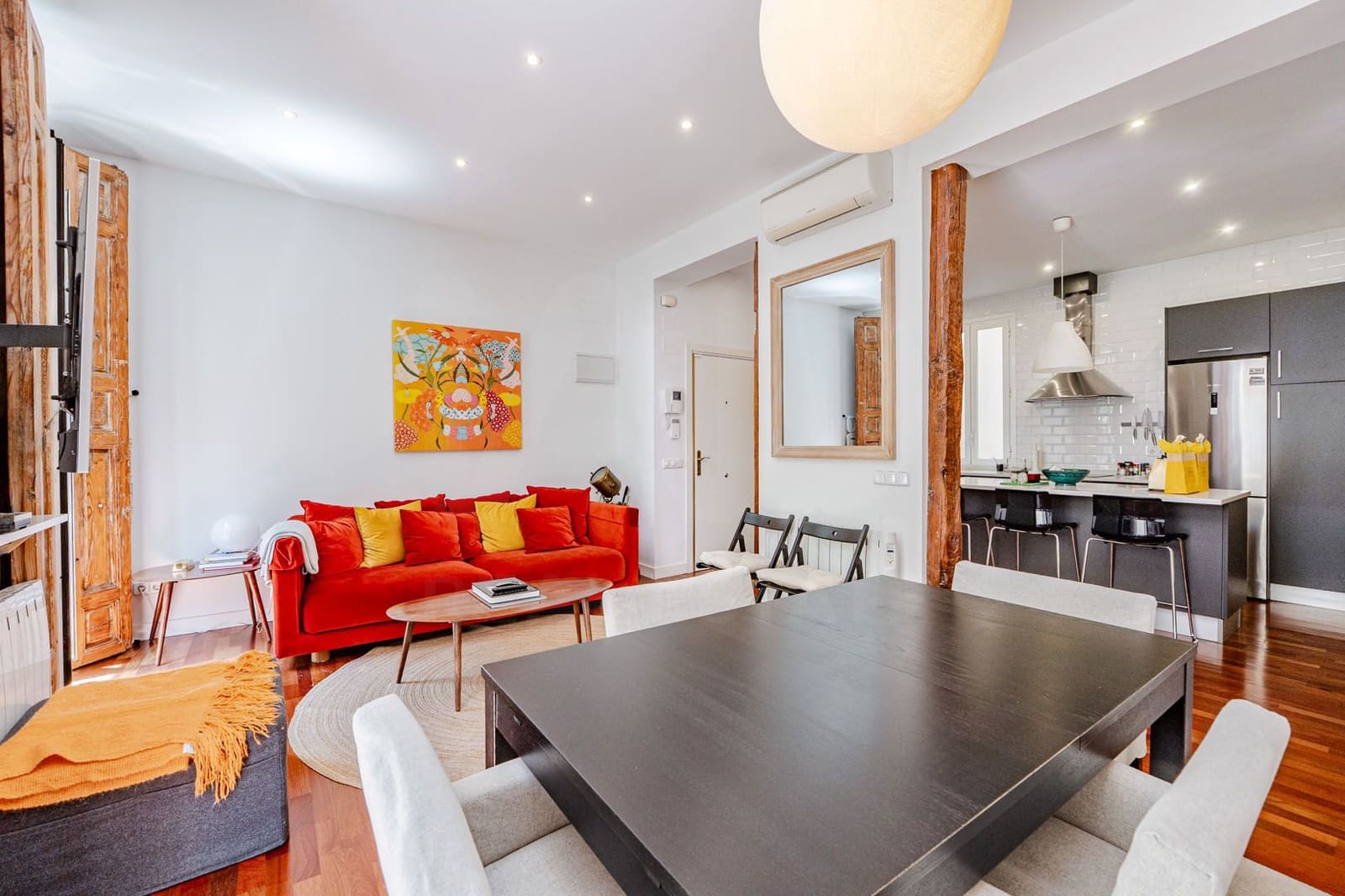 2 bedroom Apartment for sale in Madrid city - € 850,000 (Ref: 9999853)