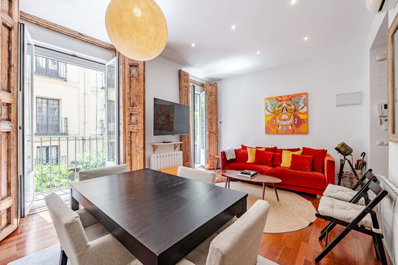 2 bedroom Apartment for sale in Madrid city - € 850,000 (Ref: 9999853)