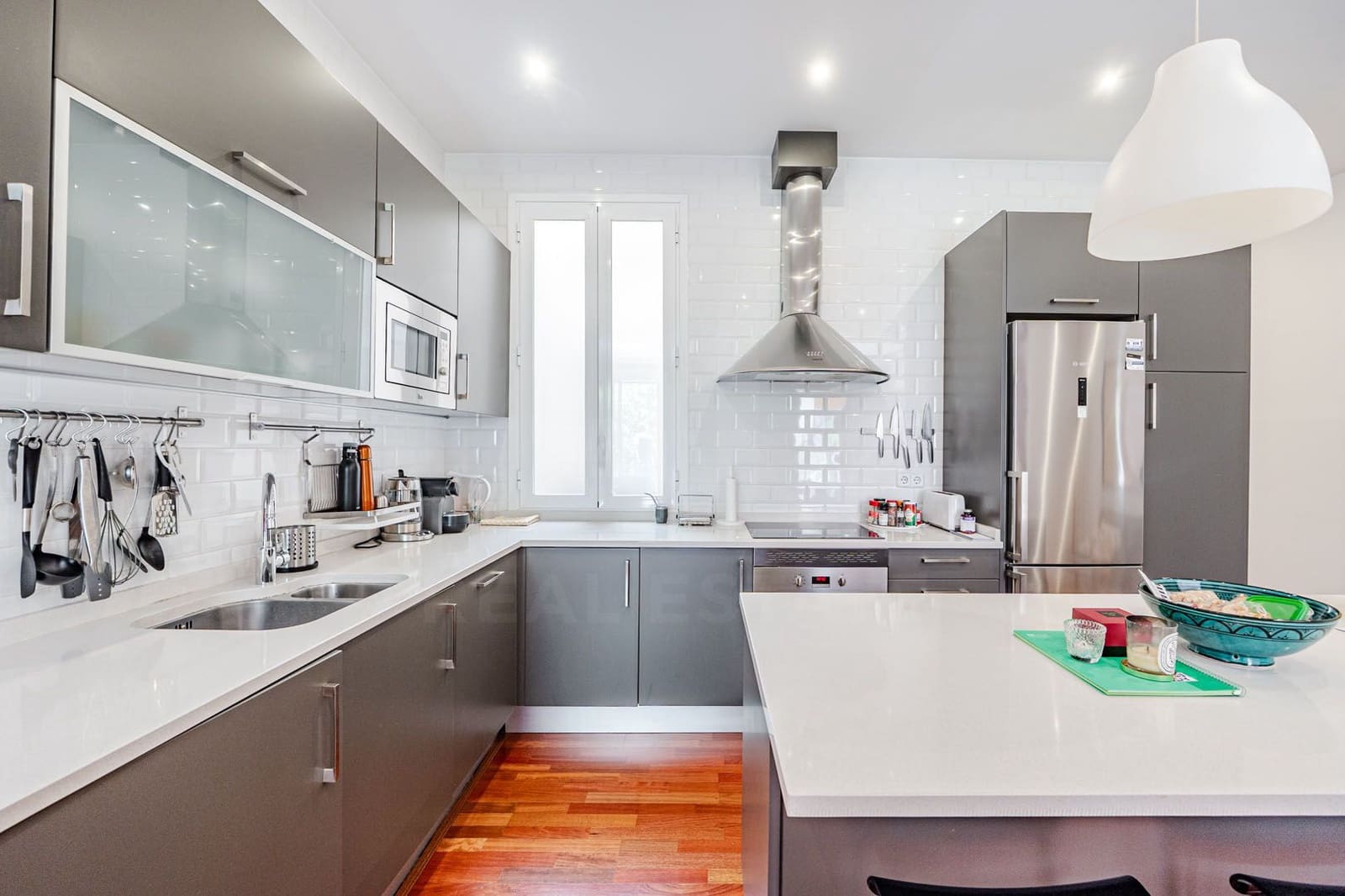 2 bedroom Apartment for sale in Madrid city - € 850,000 (Ref: 9999853)