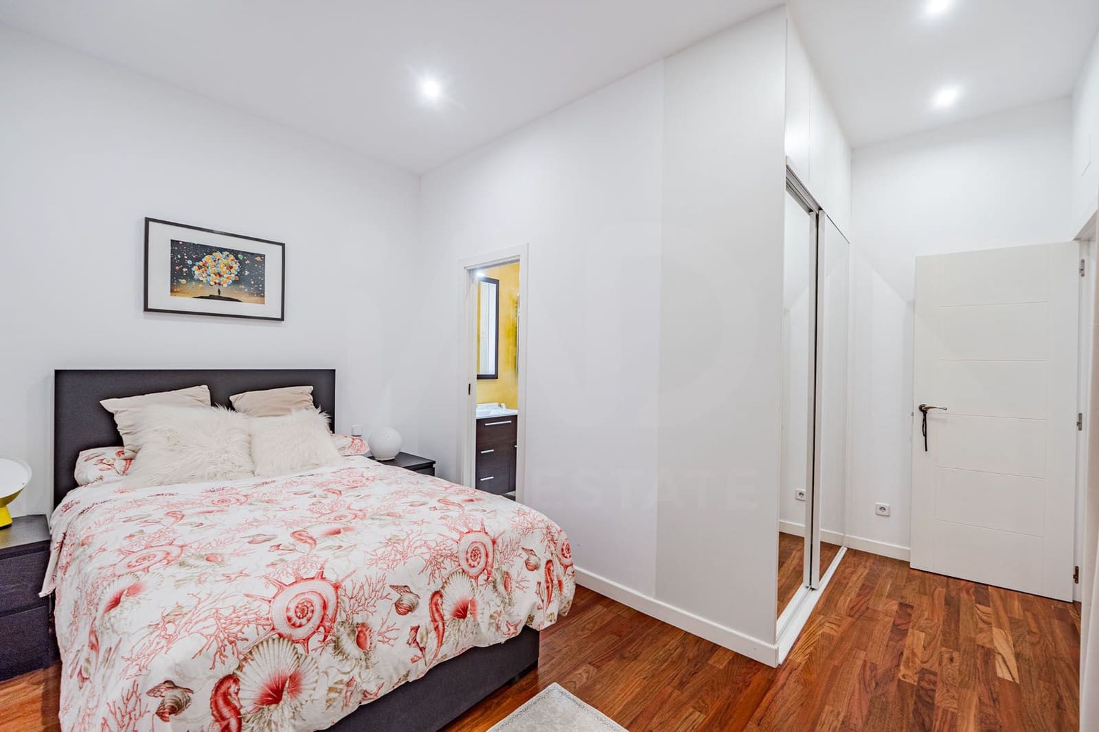 2 bedroom Apartment for sale in Madrid city - € 850,000 (Ref: 9999853)