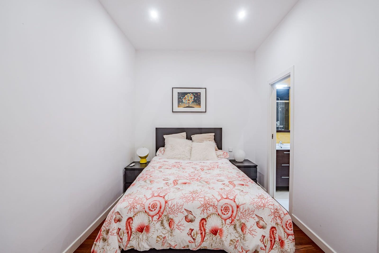 2 bedroom Apartment for sale in Madrid city - € 850,000 (Ref: 9999853)