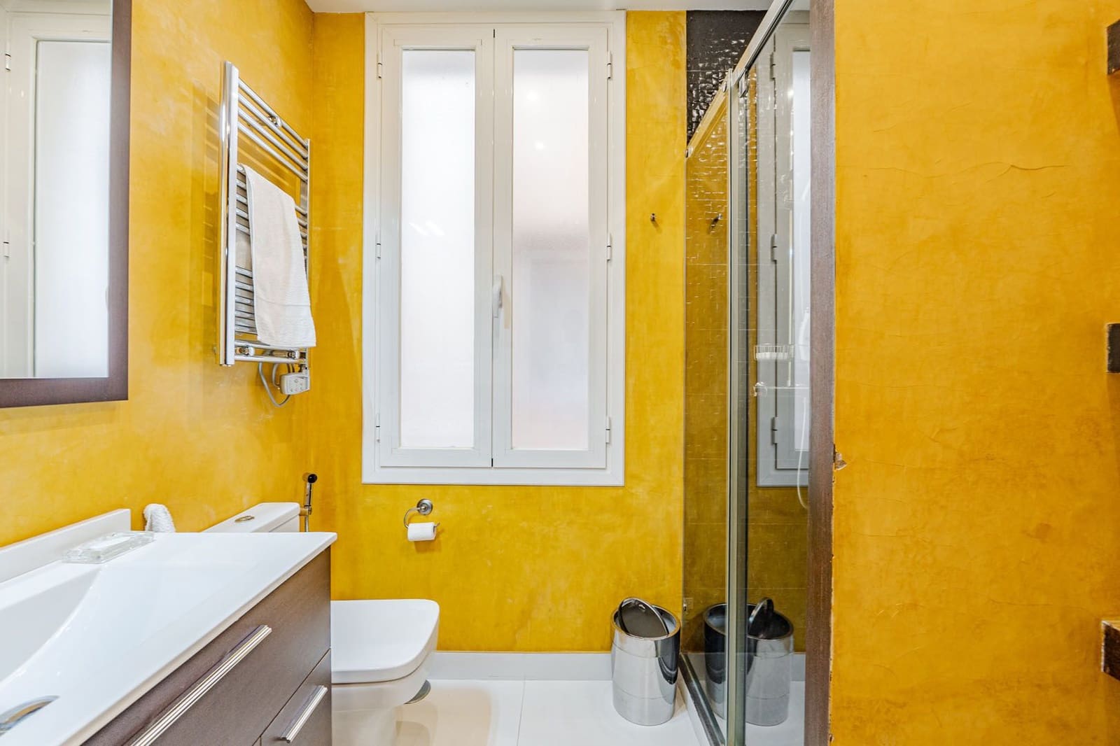 2 bedroom Apartment for sale in Madrid city - € 850,000 (Ref: 9999853)