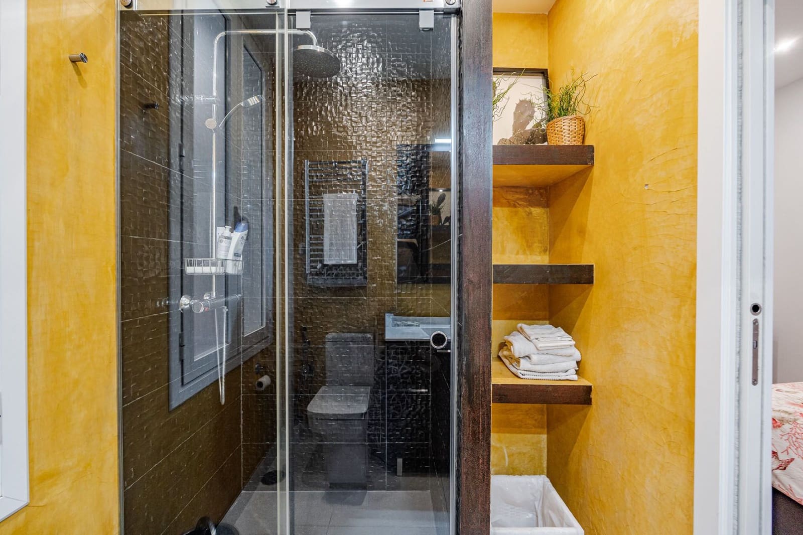 2 bedroom Apartment for sale in Madrid city - € 850,000 (Ref: 9999853)