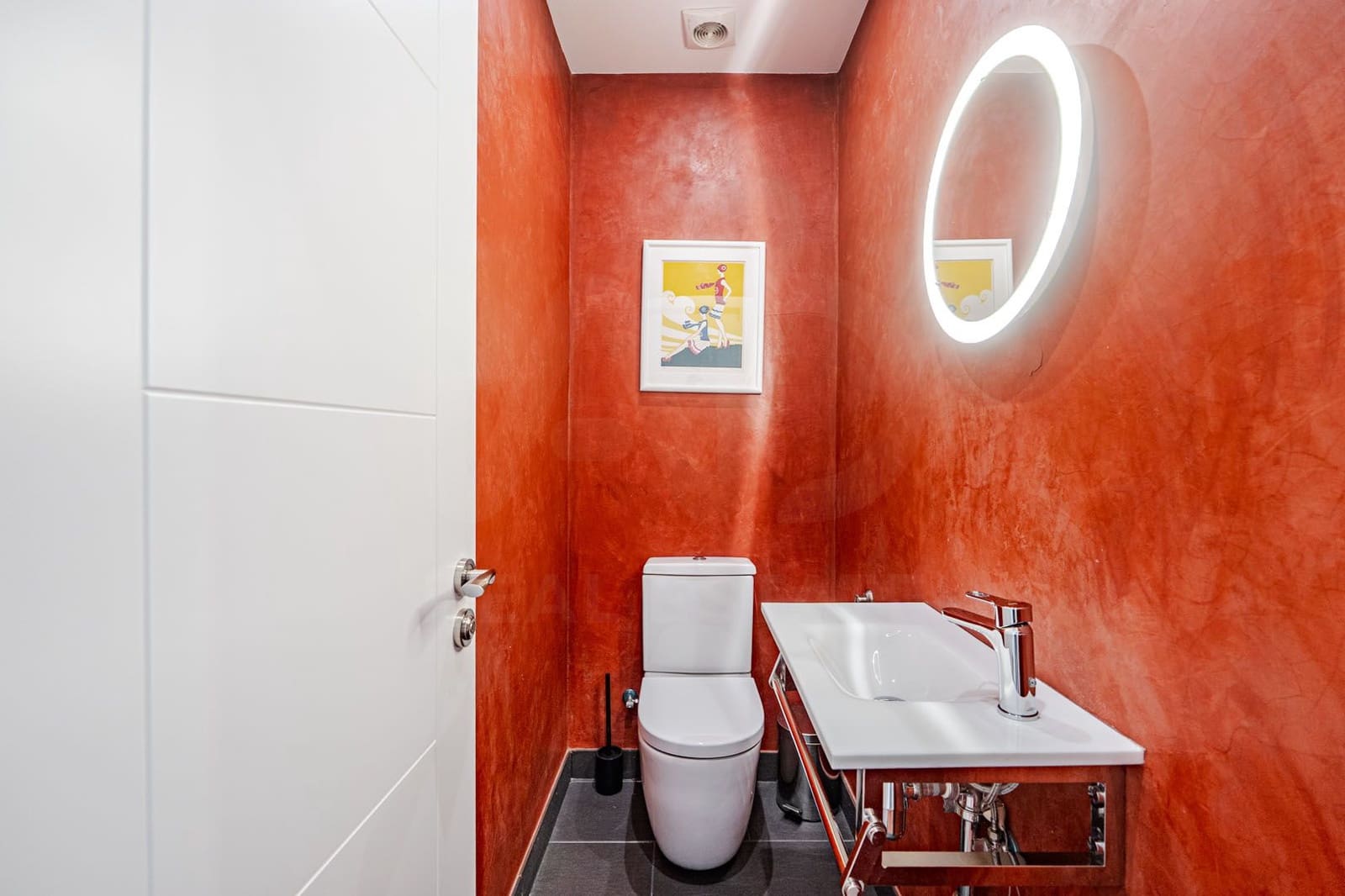 2 bedroom Apartment for sale in Madrid city - € 850,000 (Ref: 9999853)