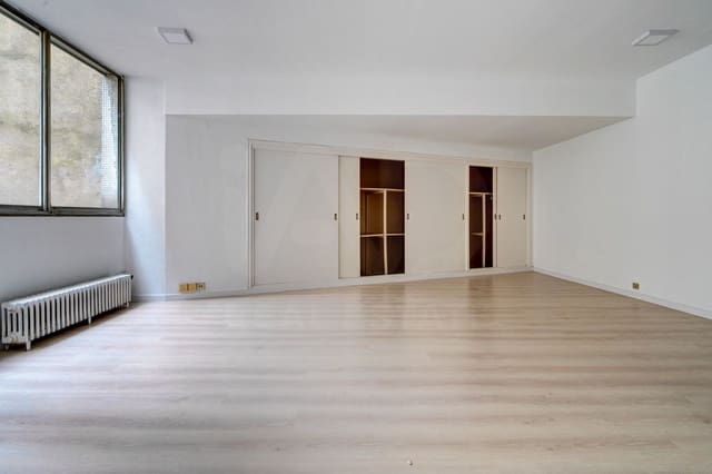 Komercyjne na sprzedaż w Bilbao - 59 000 € (Ref: 9999856)