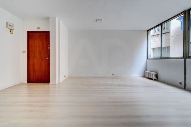 Komercyjne na sprzedaż w Bilbao - 59 000 € (Ref: 9999856)