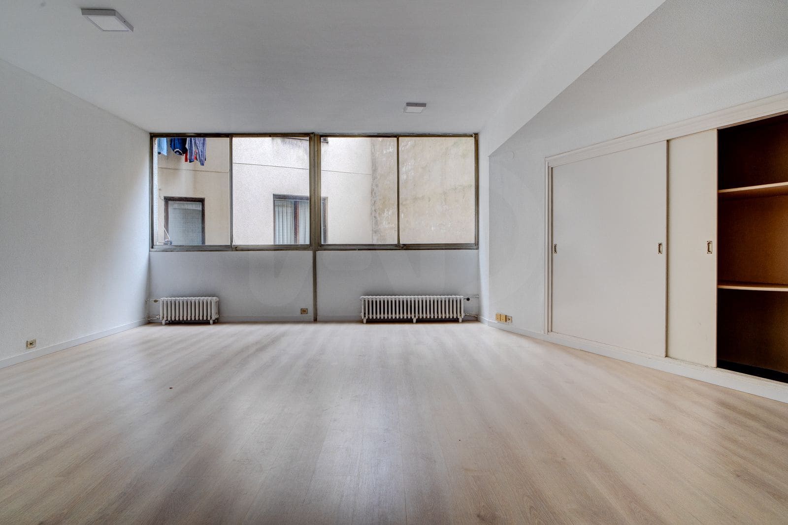 Komercyjne na sprzedaż w Bilbao - 59 000 € (Ref: 9999856)