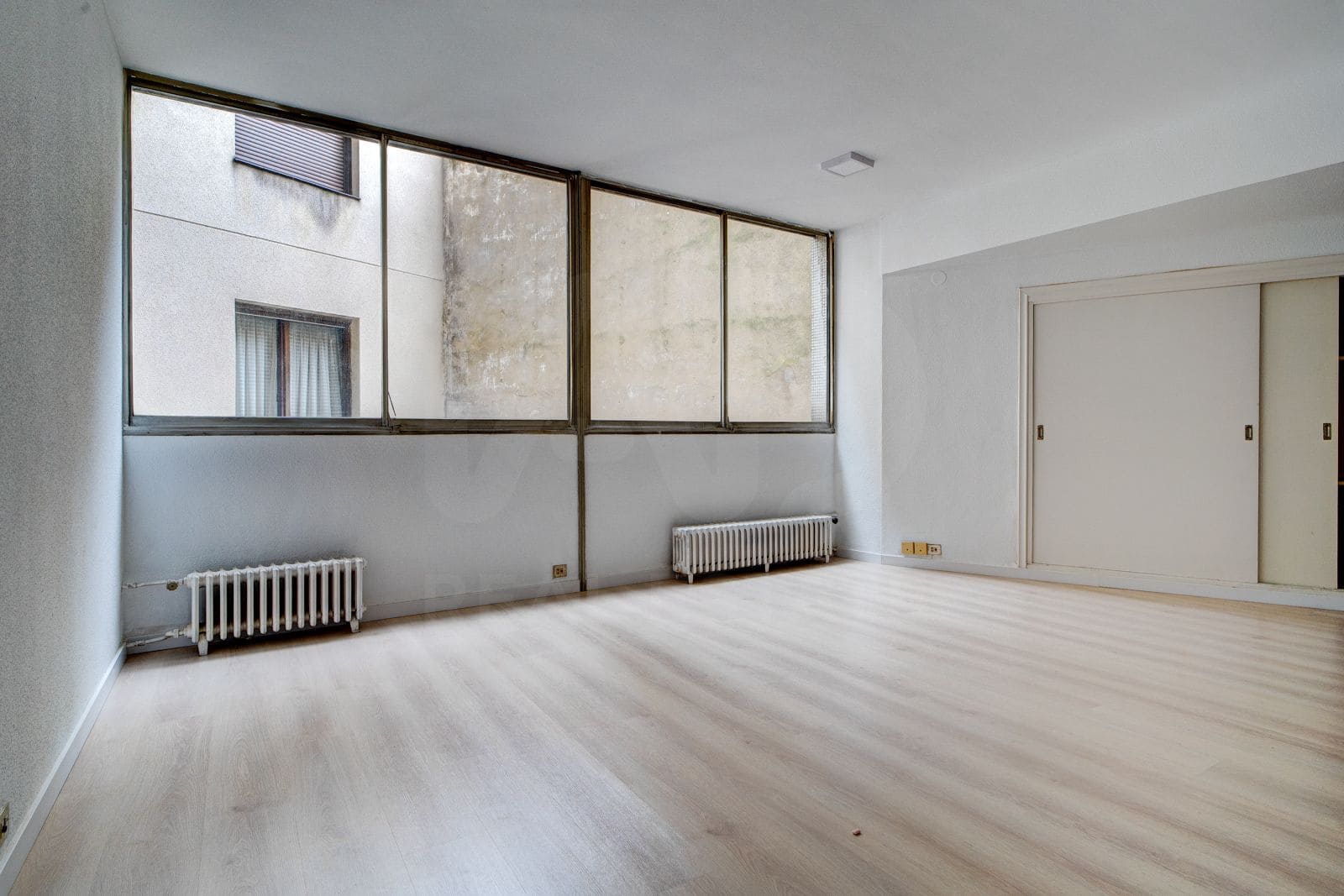 Komercyjne na sprzedaż w Bilbao - 59 000 € (Ref: 9999856)
