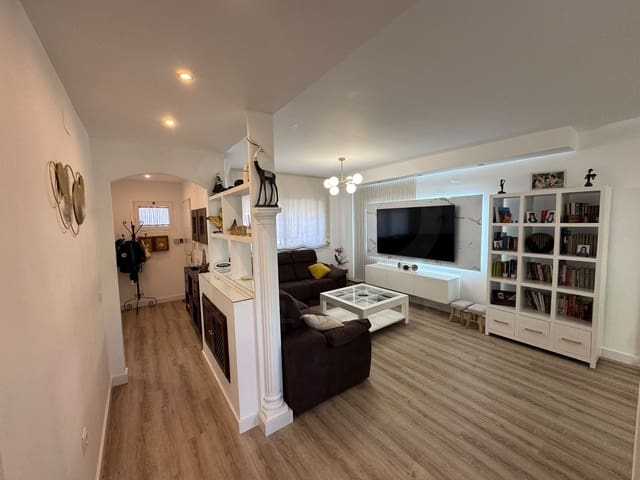 3 Zimmer Villa zu verkaufen in Alhaurín de la Torre - 419.900 € (Ref: 9999857)