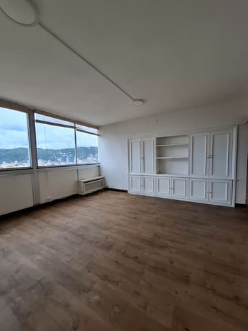 Commercieel te koop in Bilbao - € 43.000 (Ref: 9999860)