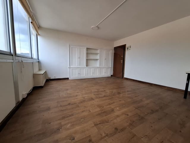 Commercieel te koop in Bilbao - € 43.000 (Ref: 9999860)