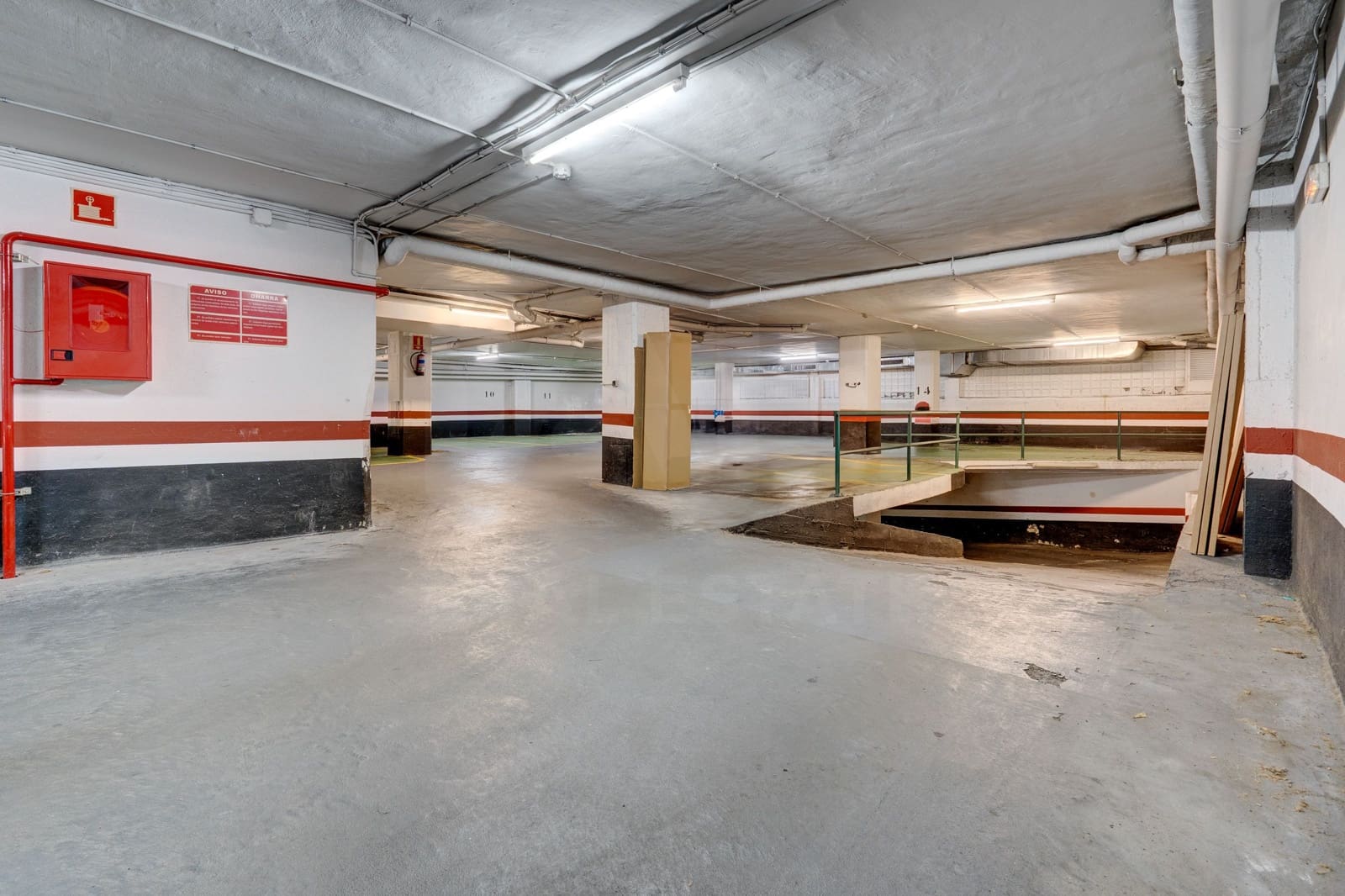 Erhverv til salg i Bilbao - € 1.162.000 (Ref: 9999861)