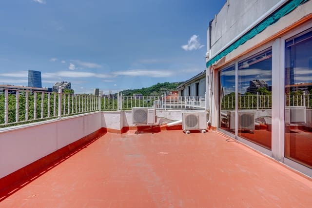 Erhverv til salg i Bilbao - € 1.162.000 (Ref: 9999861)