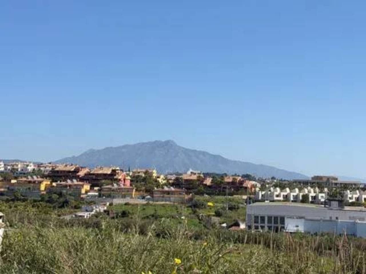 2 chambre Penthouse à vendre à Estepona avec garage - 299 000 € (Ref: 9849804)