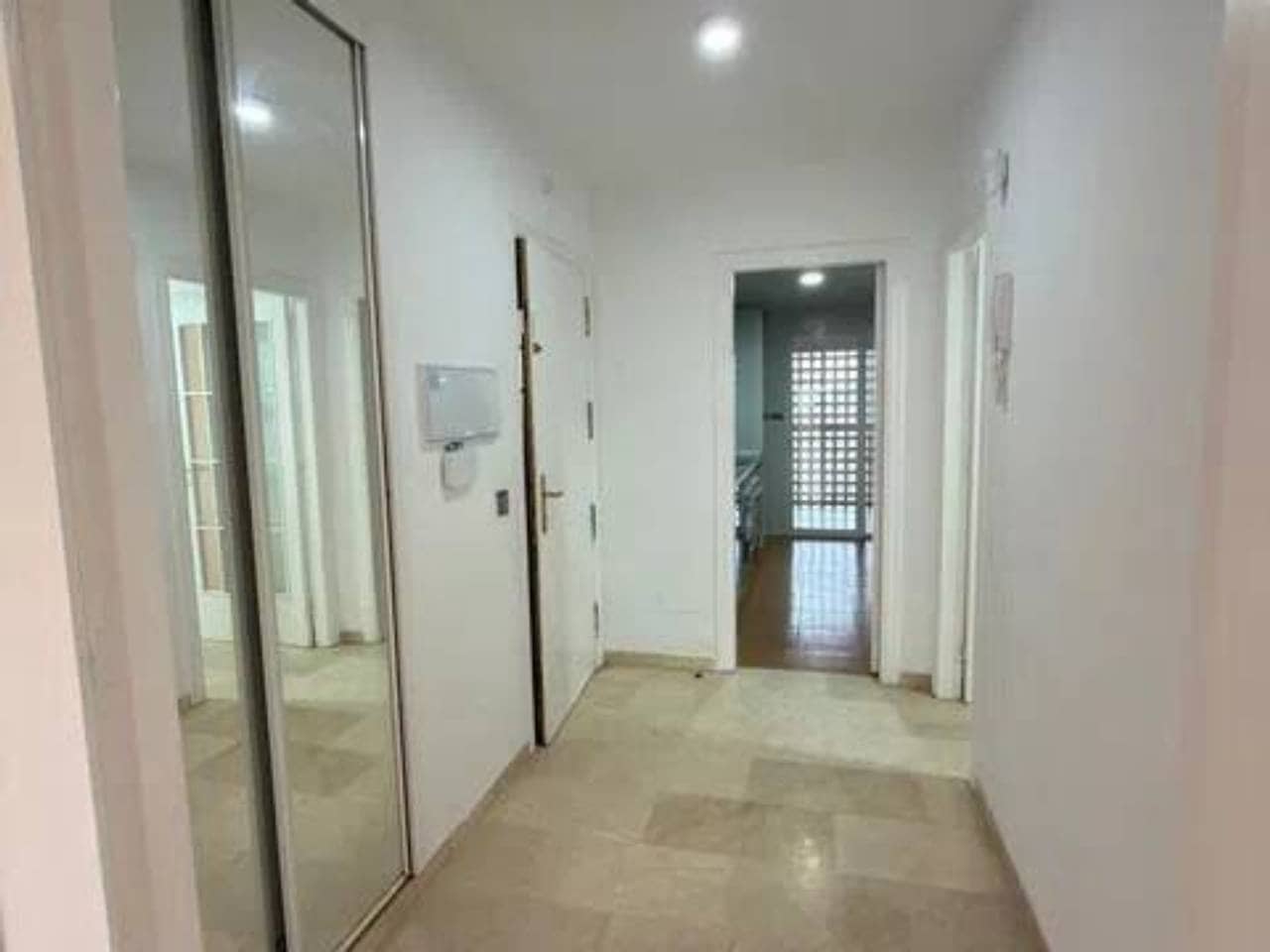 2 chambre Appartement à vendre à Estepona avec piscine garage - 317 000 € (Ref: 9849805)