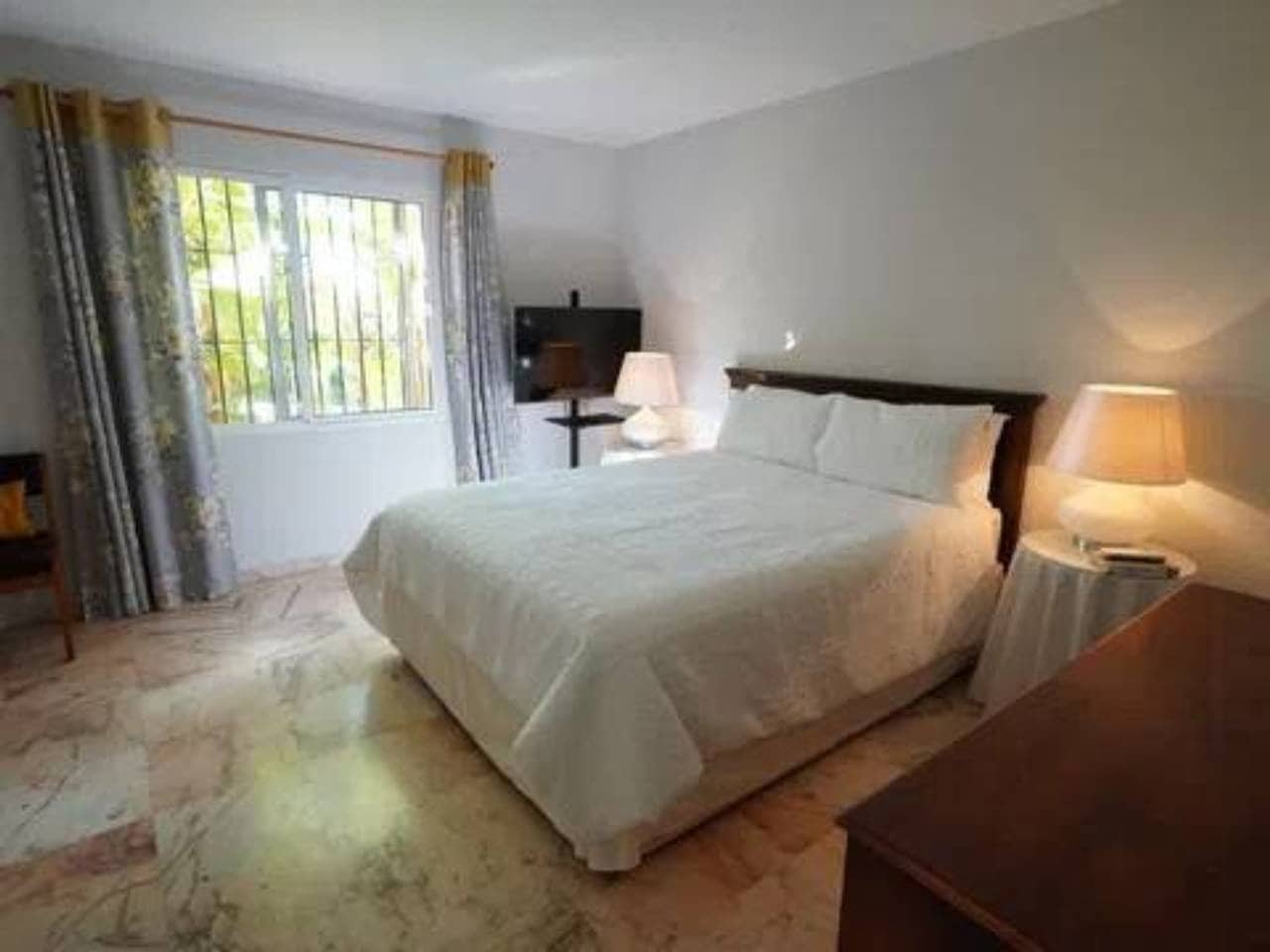 4 soverom Villa til salgs i Torreguadiaro med svømmebasseng - € 1 150 000 (Ref: 9849809)