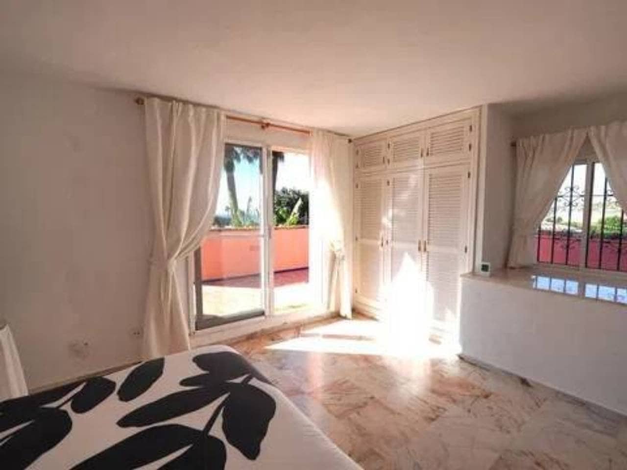 4 soverom Villa til salgs i Torreguadiaro med svømmebasseng - € 1 150 000 (Ref: 9849809)