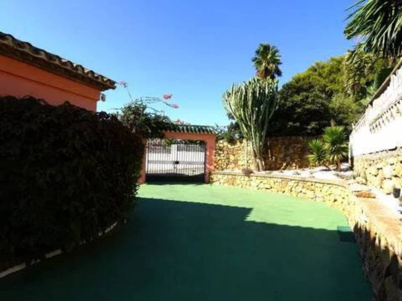 4 soverom Villa til salgs i Torreguadiaro med svømmebasseng - € 1 150 000 (Ref: 9849809)