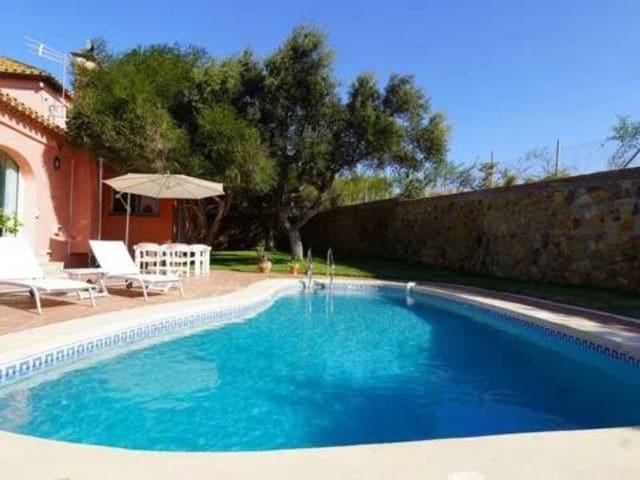 4 soverom Villa til salgs i Torreguadiaro, San Roque med svømmebasseng - € 1 150 000 (Ref: 9849809)