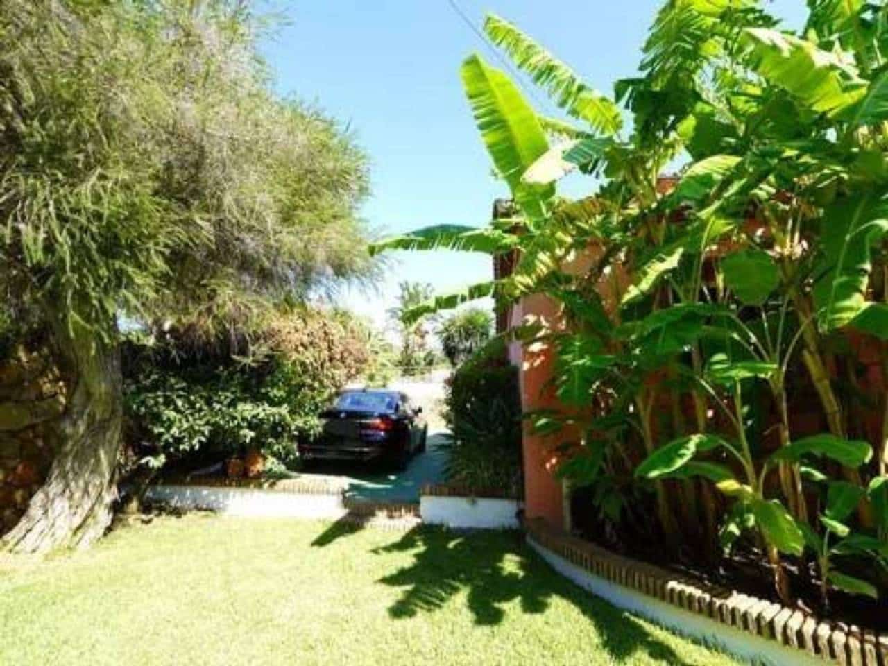 4 soverom Villa til salgs i Torreguadiaro med svømmebasseng - € 1 150 000 (Ref: 9849809)