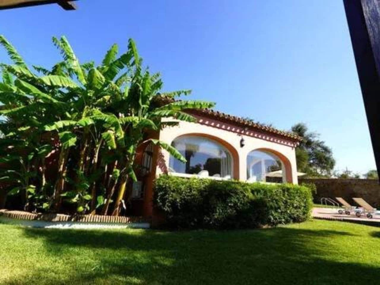 4 soverom Villa til salgs i Torreguadiaro med svømmebasseng - € 1 150 000 (Ref: 9849809)