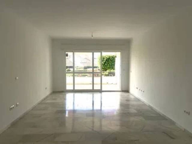 3 soveværelse Lejlighed til salg i Guadalmina, Marbella med swimmingpool - € 585.000 (Ref: 9849810)