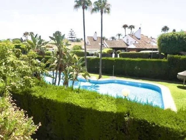 3 soveværelse Lejlighed til salg i Guadalmina, Marbella med swimmingpool - € 585.000 (Ref: 9849810)