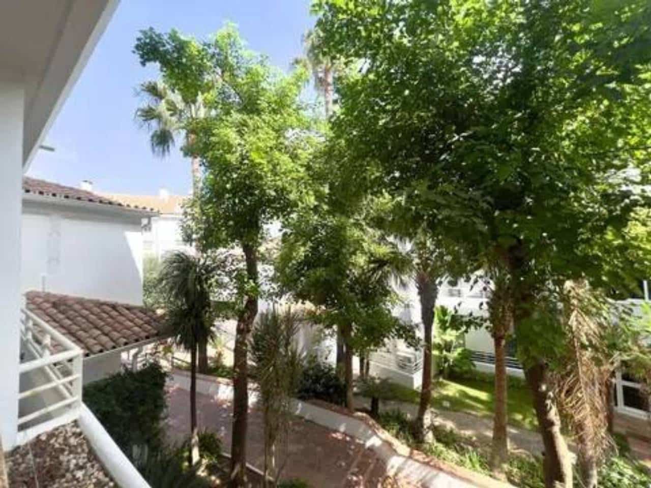 3 soveværelse Lejlighed til salg i Guadalmina med swimmingpool - € 585.000 (Ref: 9849810)
