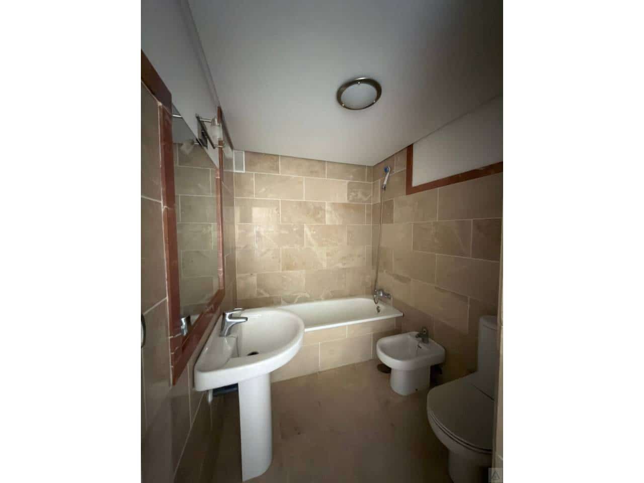2 makuuhuone Asunto myytävänä paikassa Manilva mukana uima-altaan - 280 156 € (Ref: 9902700)
