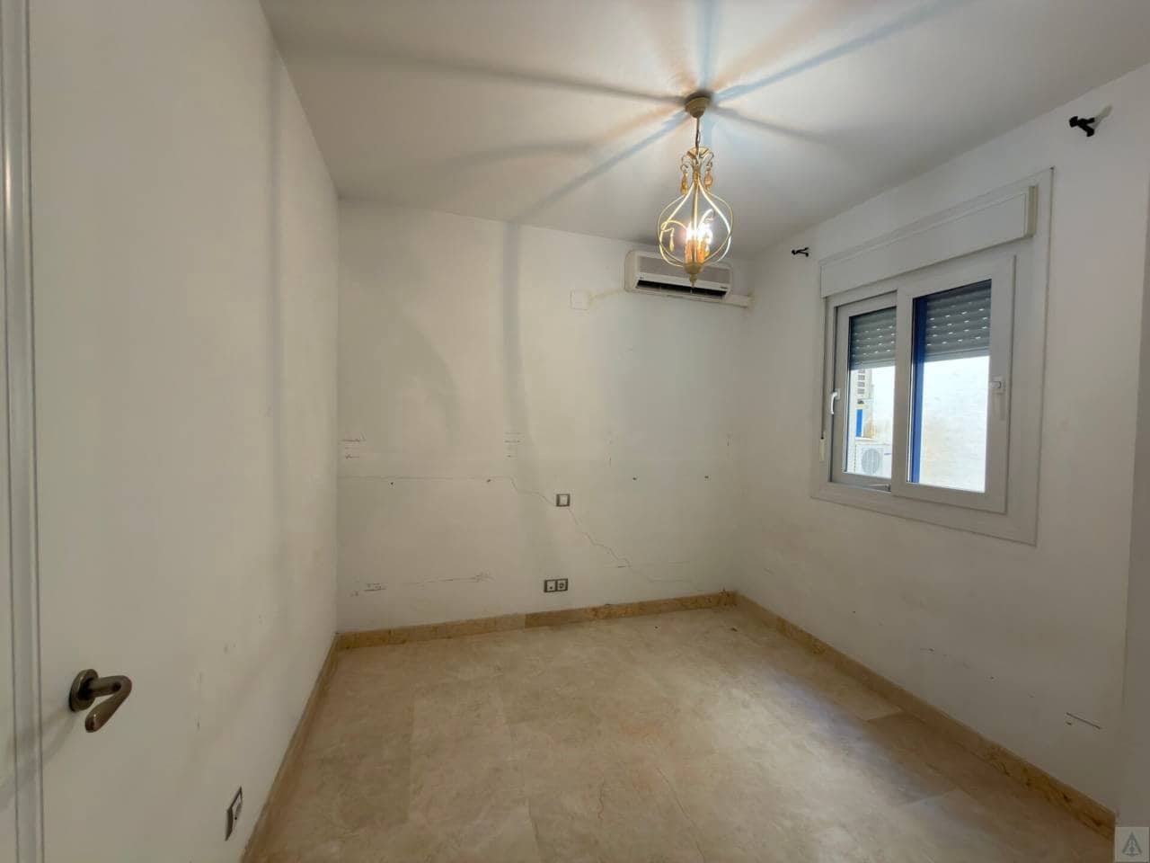 2 makuuhuone Asunto myytävänä paikassa Manilva mukana uima-altaan - 280 156 € (Ref: 9902700)