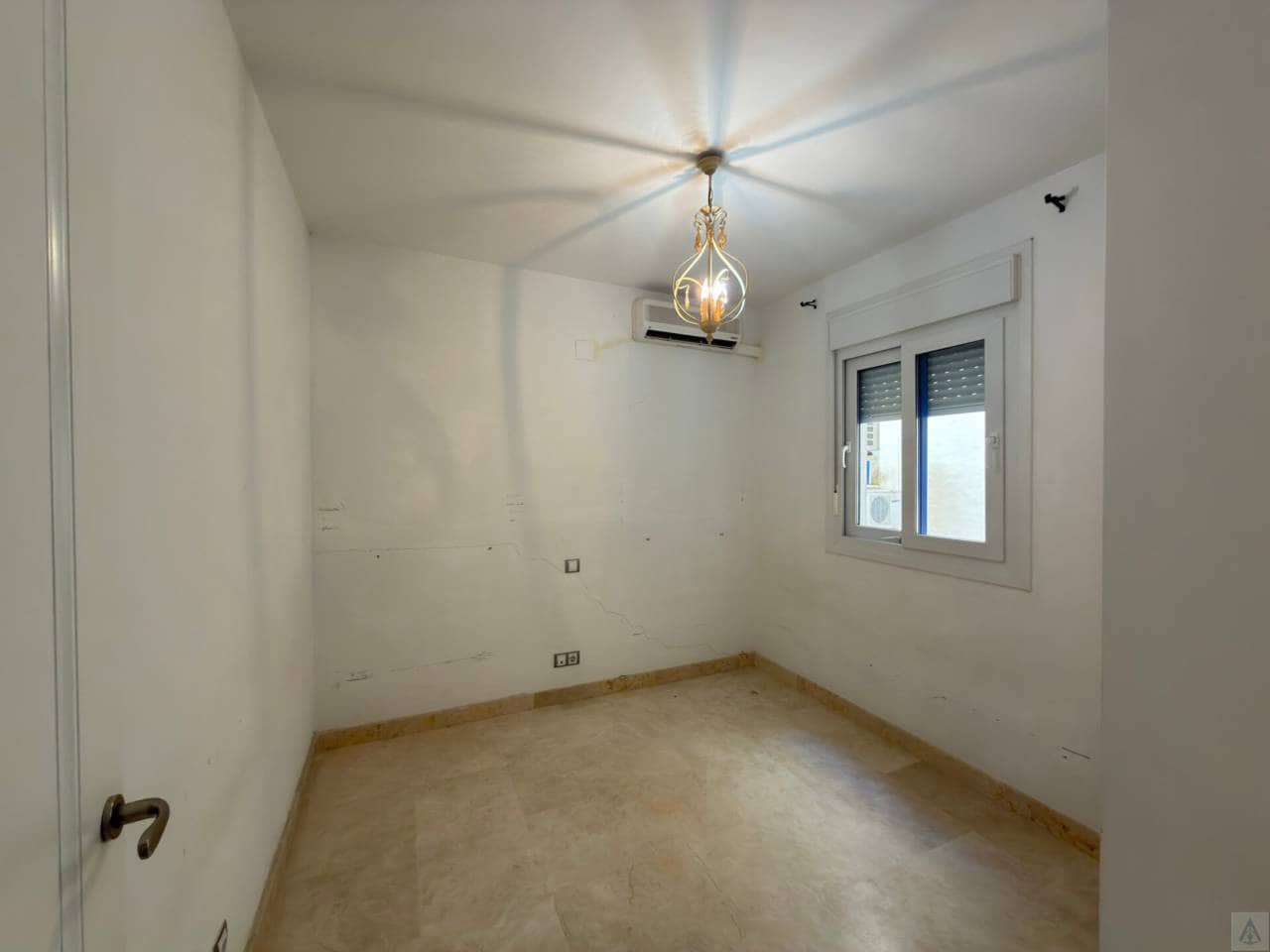 2 makuuhuone Asunto myytävänä paikassa Manilva mukana uima-altaan - 280 156 € (Ref: 9902700)