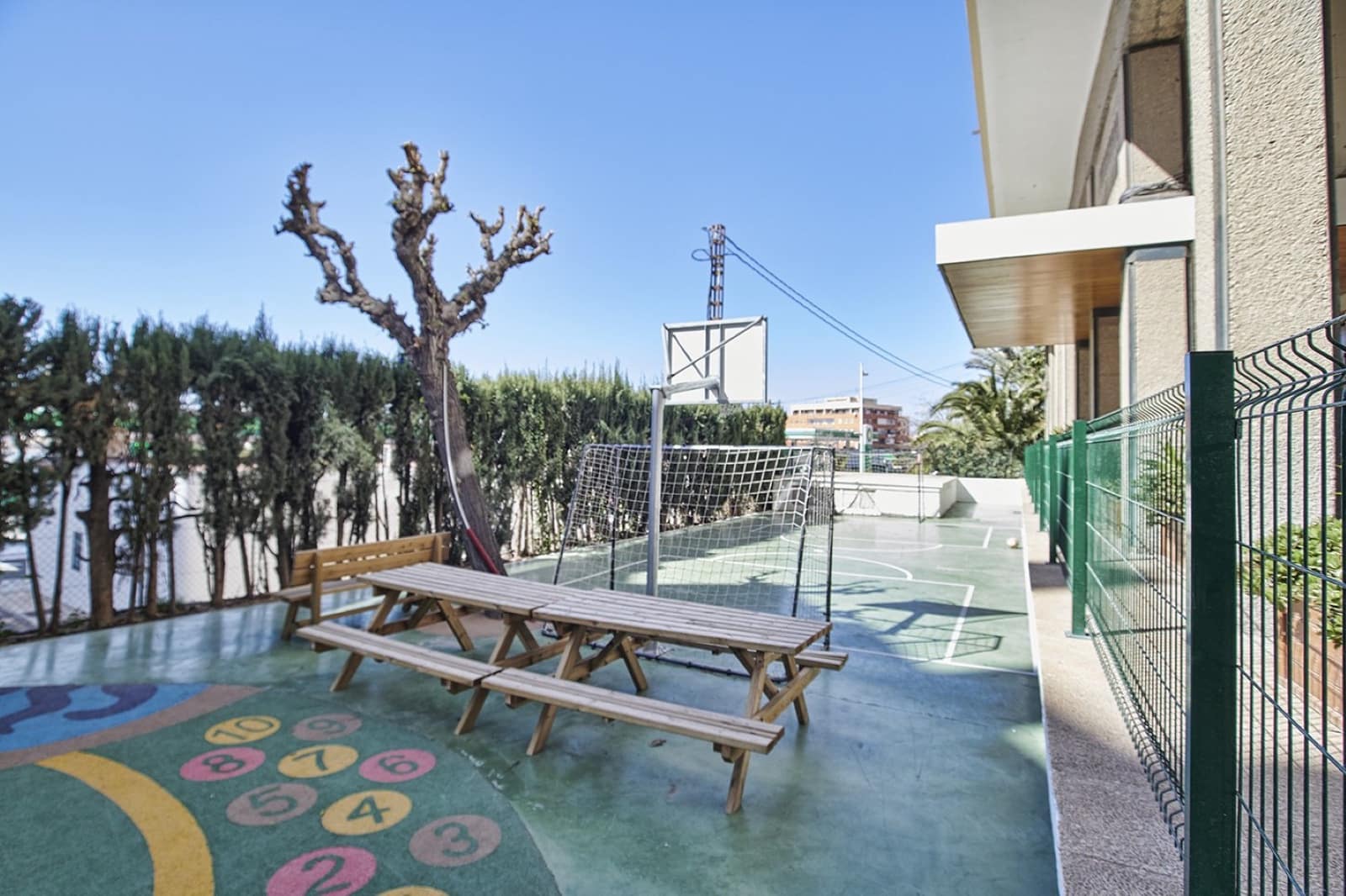 4 soveværelse Lejlighed til salg i Alicante by med swimmingpool garage - € 390.000 (Ref: 10052155)