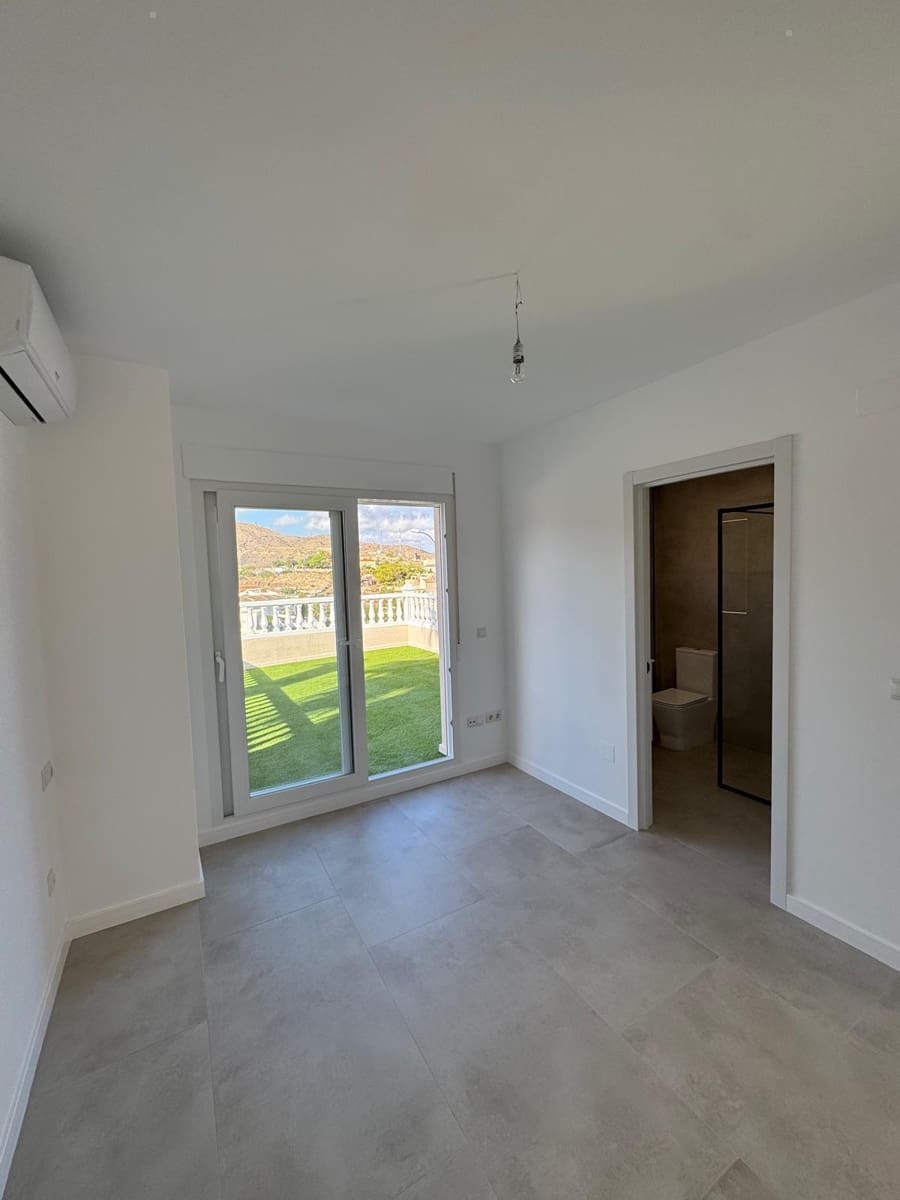 3 sovrum Hus till salu i El Campello med garage - 550 000 € (Ref: 10062775)
