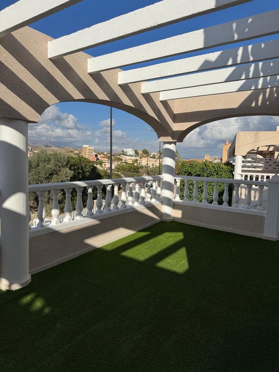 3 sovrum Hus till salu i El Campello med garage - 550 000 € (Ref: 10062775)