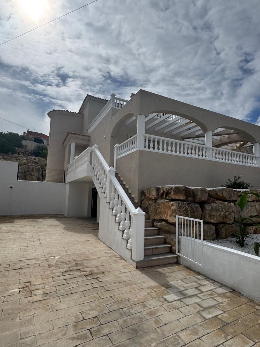 3 sovrum Hus till salu i El Campello med garage - 550 000 € (Ref: 10062775)