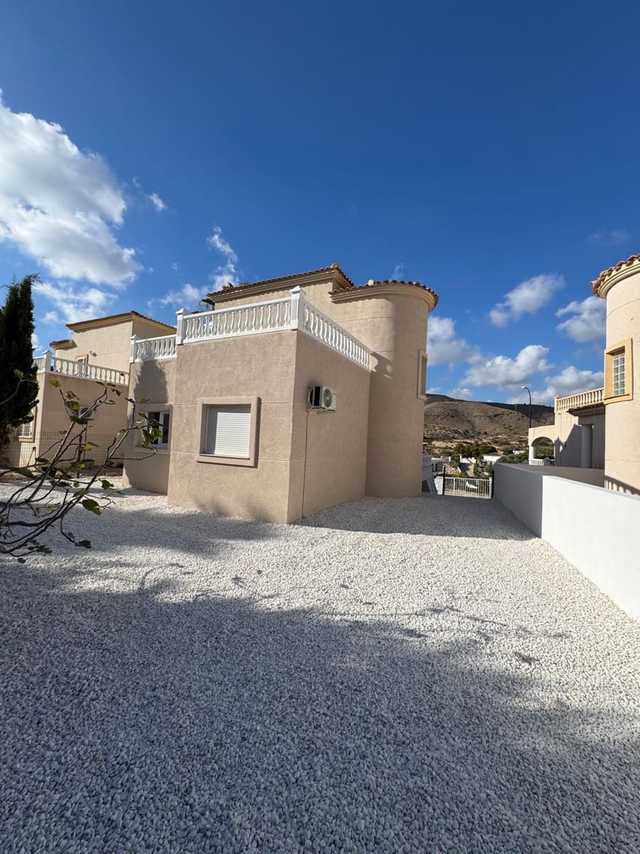 3 sovrum Hus till salu i El Campello med garage - 550 000 € (Ref: 10062775)