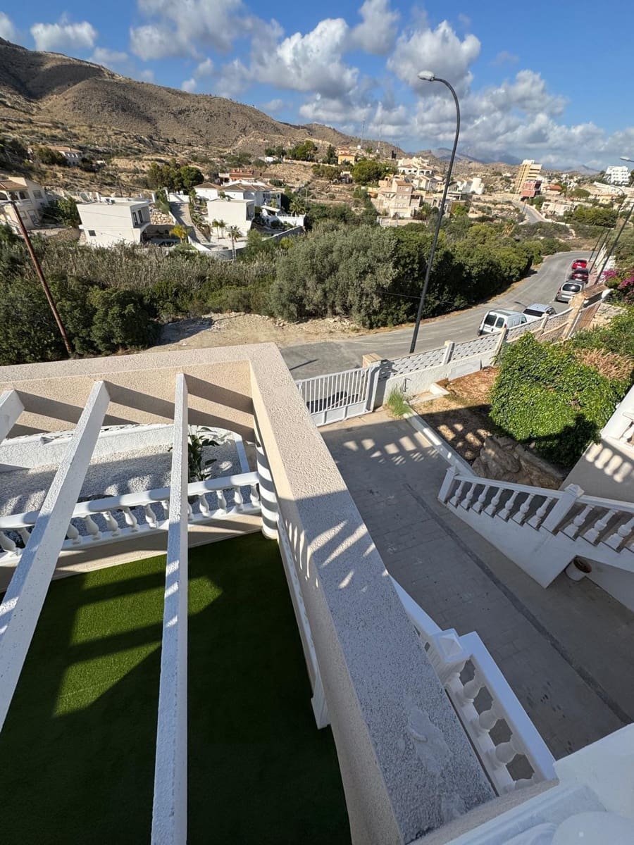 3 sovrum Hus till salu i El Campello med garage - 550 000 € (Ref: 10062775)