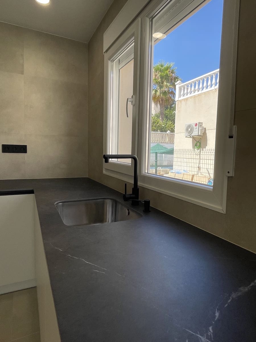 3 sovrum Hus till salu i El Campello med garage - 550 000 € (Ref: 10062775)