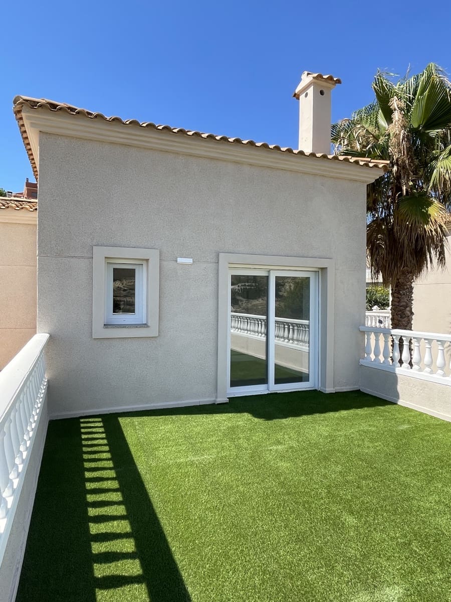 3 sovrum Hus till salu i El Campello med garage - 550 000 € (Ref: 10062775)