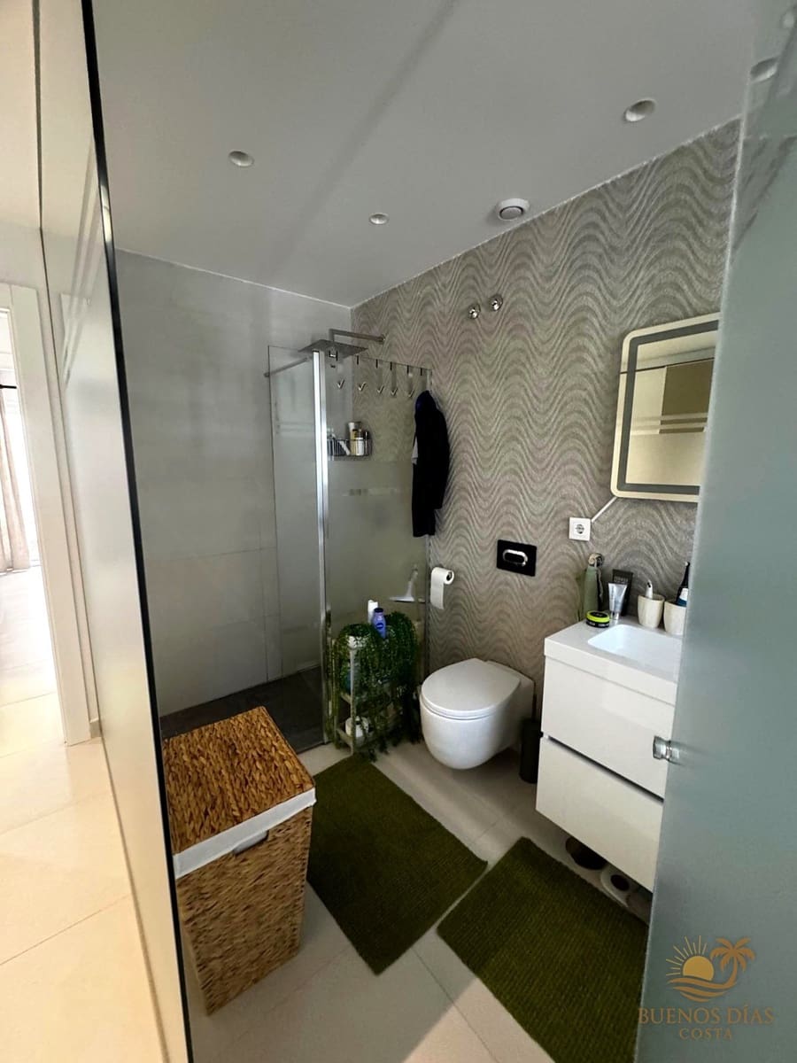3 slaapkamer Appartement te koop in Torrevieja met zwembad garage - € 314.900 (Ref: 10156887)