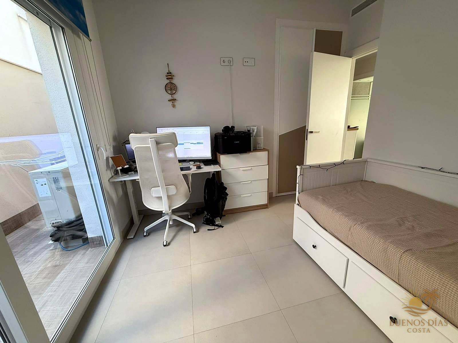 3 slaapkamer Appartement te koop in Torrevieja met zwembad garage - € 314.900 (Ref: 10156887)