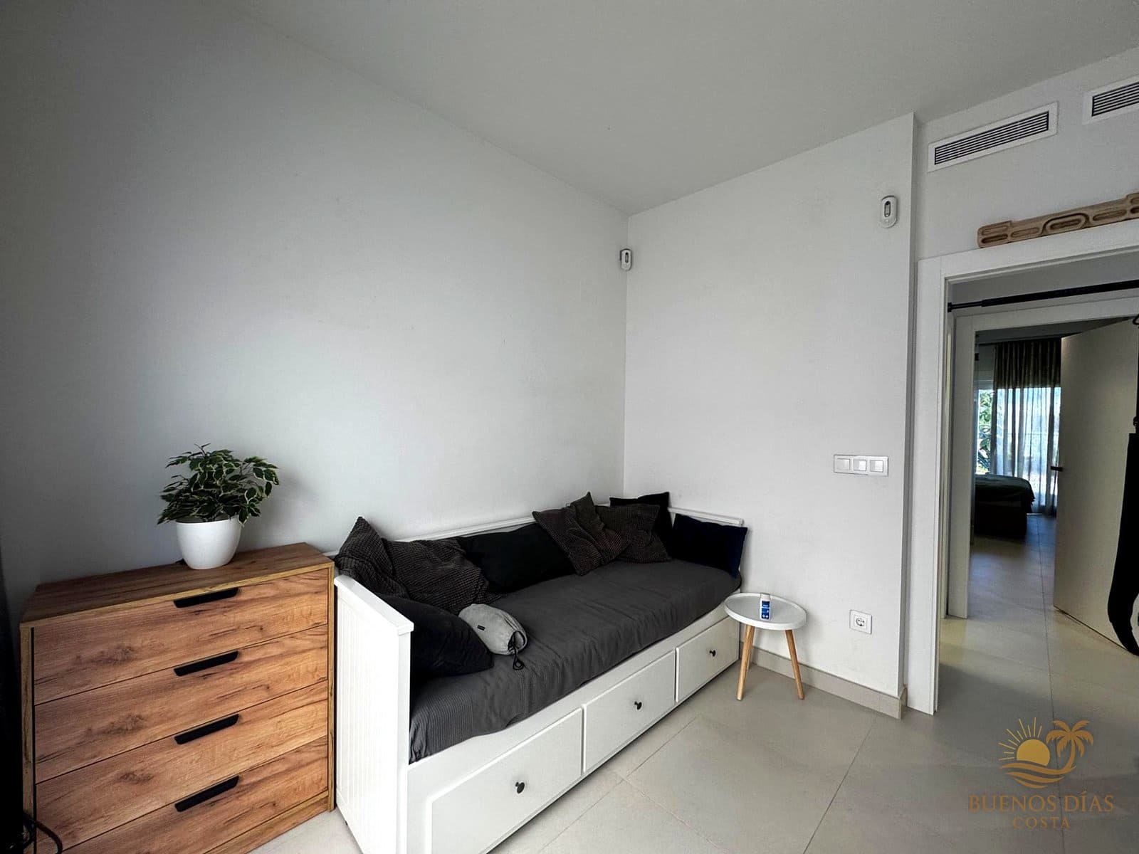 3 slaapkamer Appartement te koop in Torrevieja met zwembad garage - € 314.900 (Ref: 10156887)