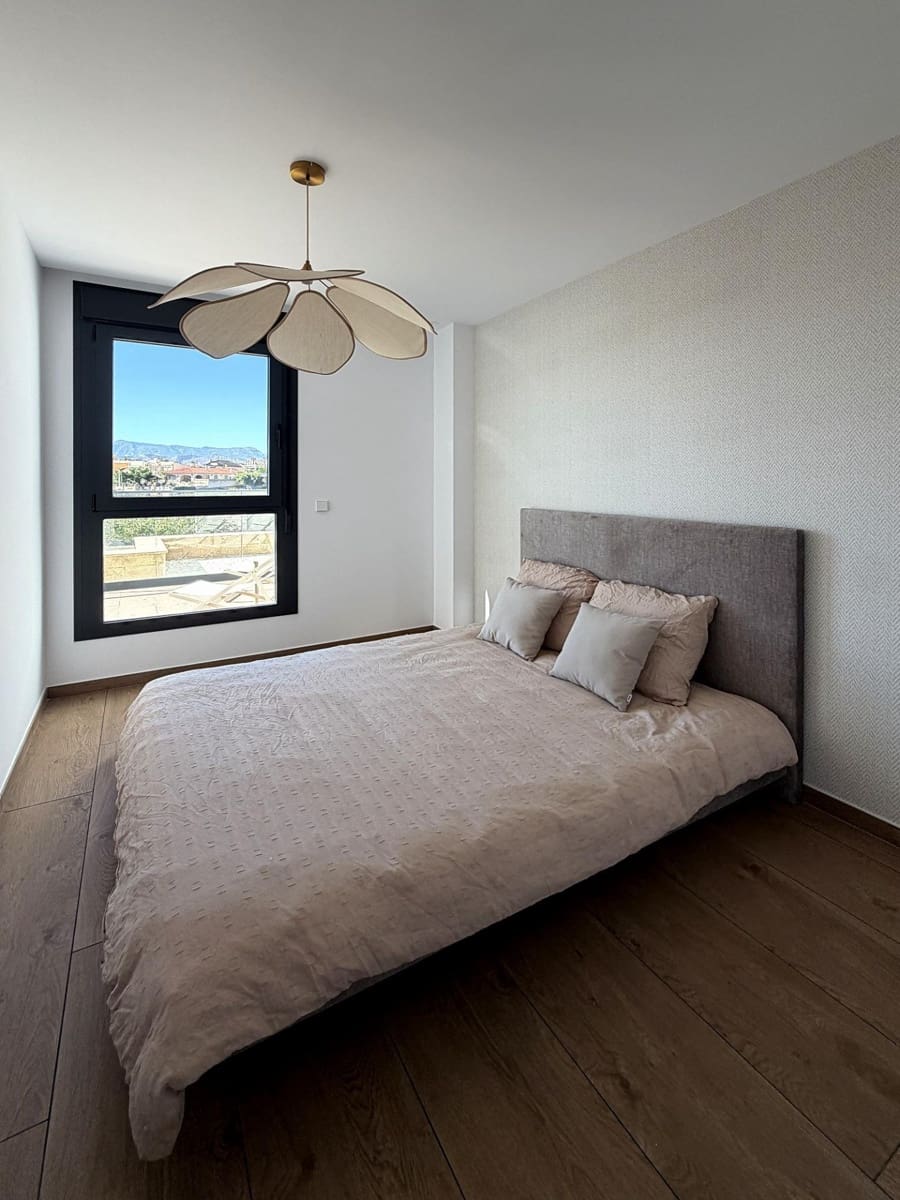 2 bedroom Flat for sale in La Villajoyosa / Vila Joiosa with pool garage - € 479,000 (Ref: 10183309)