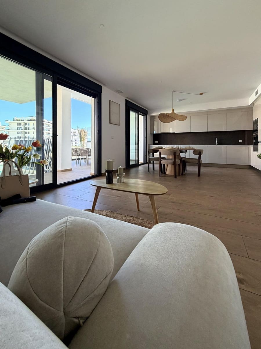 2 bedroom Flat for sale in La Villajoyosa / Vila Joiosa with pool garage - € 479,000 (Ref: 10183309)