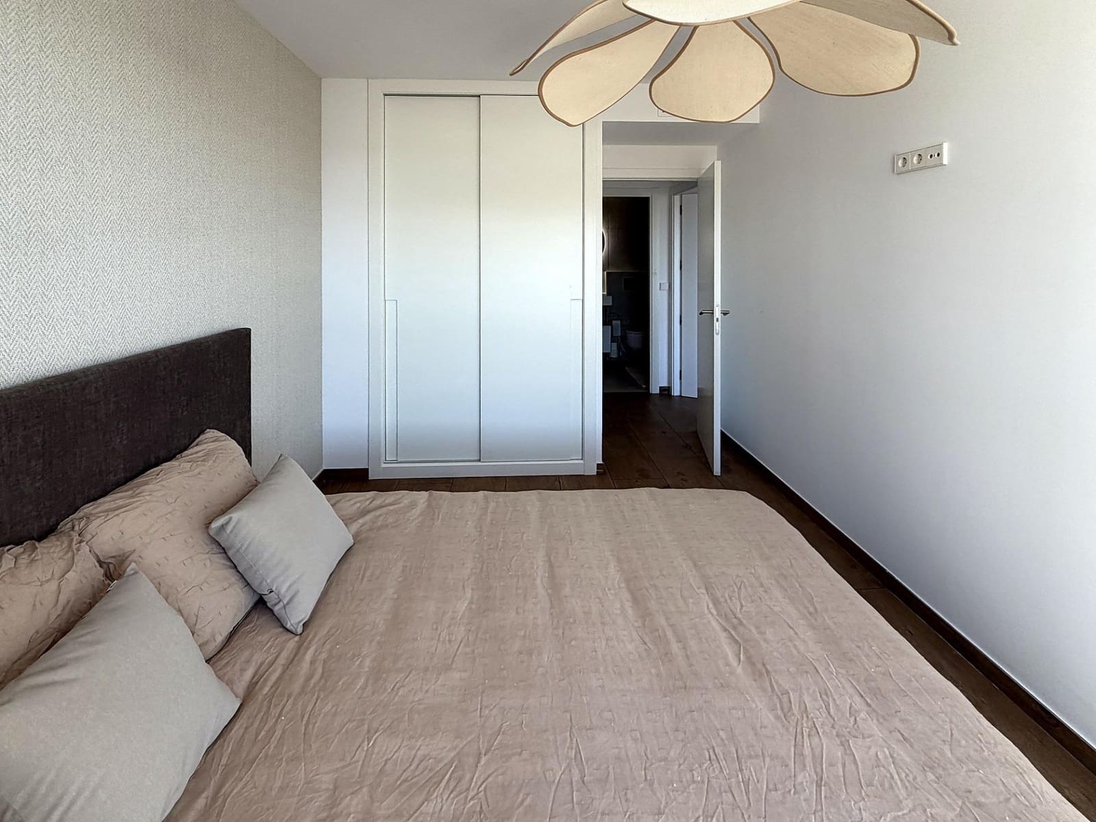 2 bedroom Flat for sale in La Villajoyosa / Vila Joiosa with pool garage - € 479,000 (Ref: 10183309)