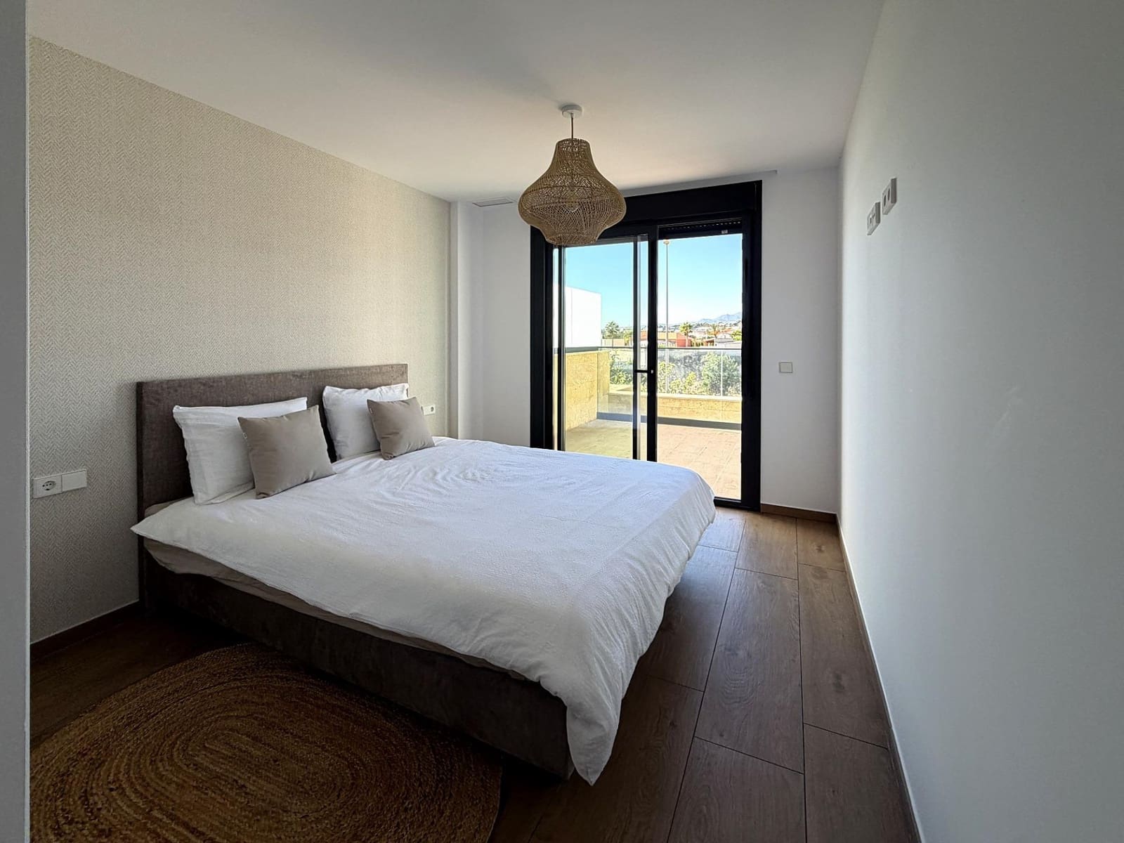 2 bedroom Flat for sale in La Villajoyosa / Vila Joiosa with pool garage - € 479,000 (Ref: 10183309)